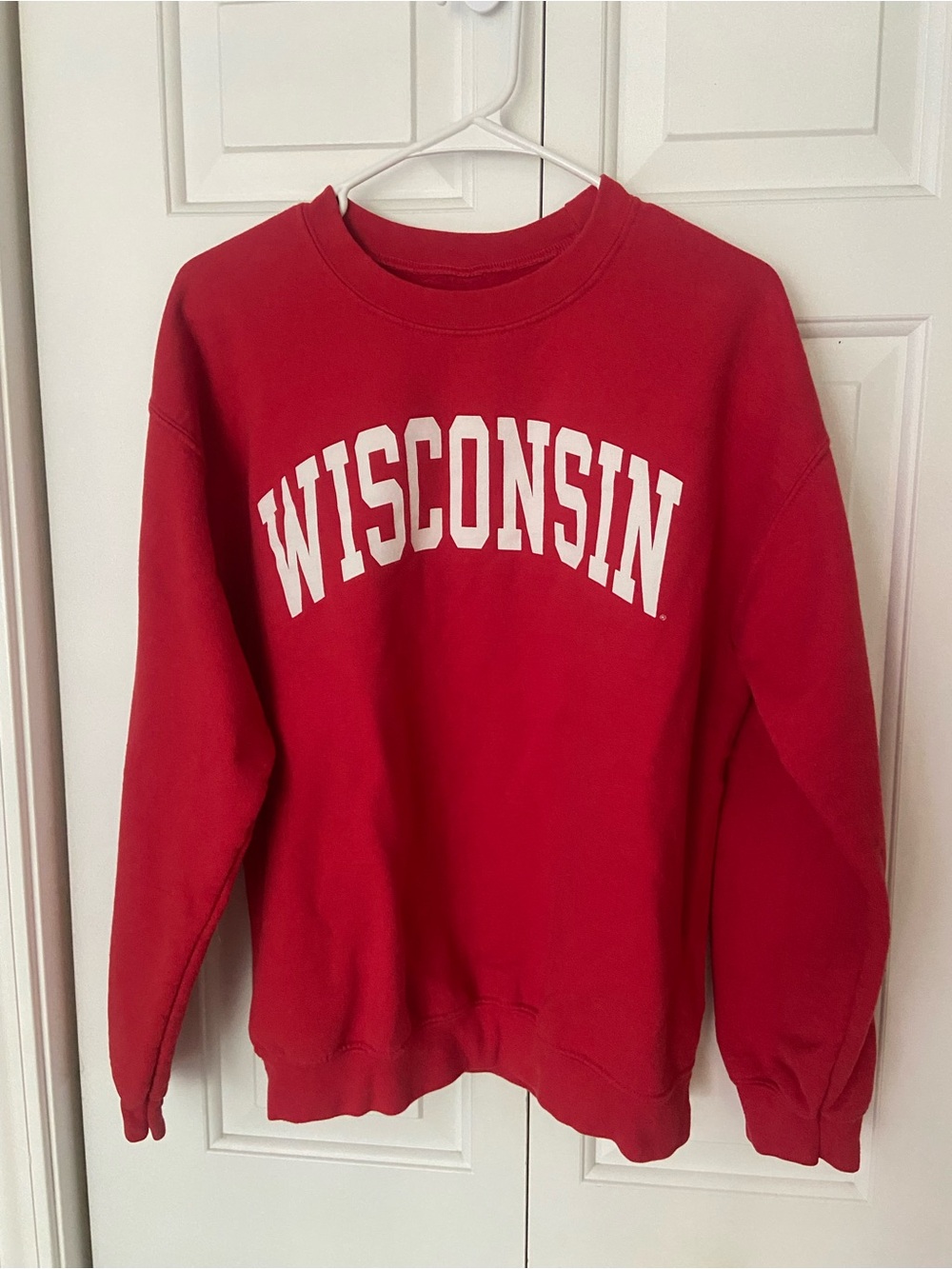 fanatics medium Wisconsin crewneck
